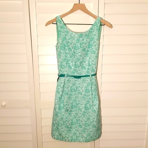 yumi Dresses & Skirts - Vintage, knee length, turquoise, floral size 2/4 dress with belt